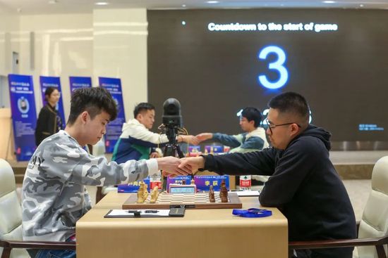 伊人久久五月天综合网